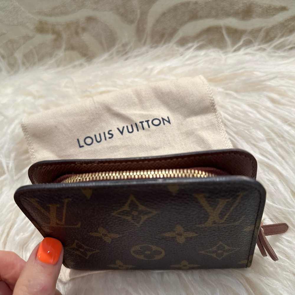 Louis Vuitton monogram zipper coin, 5 slot credit card wallet